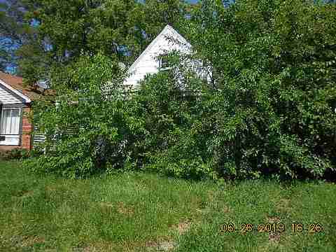 11708 Winthrop (3)_m.jpg